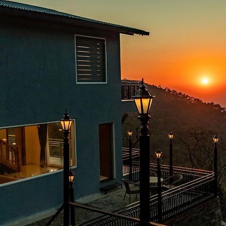 Stayvista At Sunset Springs With Pool & Views Nainital Exterior photo