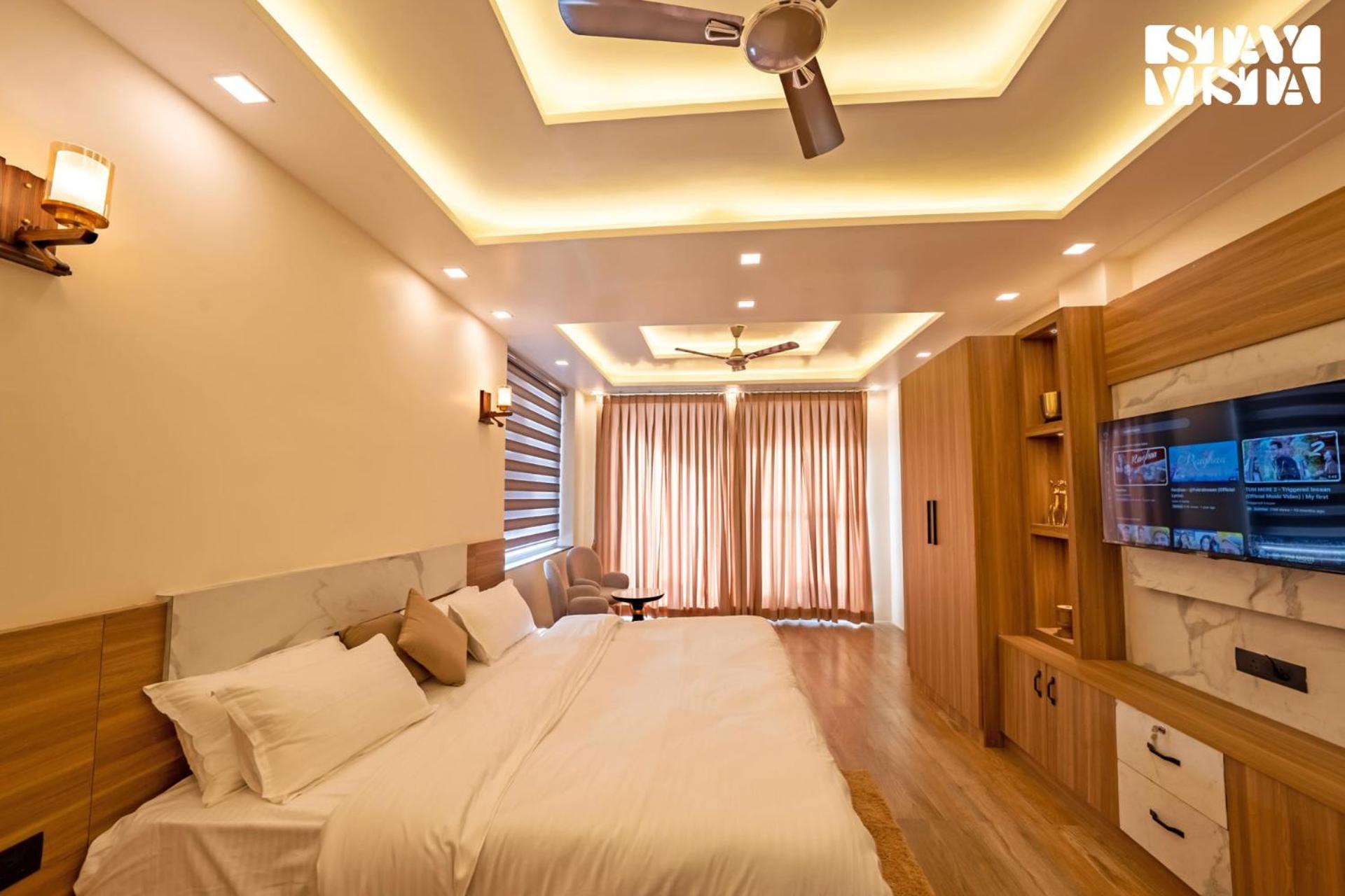Stayvista At Sunset Springs With Pool & Views Nainital Exterior photo